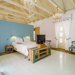 Uitgebreide Kamer met een King Size Bed